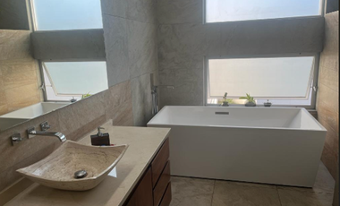 VENTA DE CASA EN CERRO DE SAN PEDRO, SAN LUIS POTOSI.