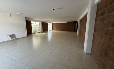 RENTO EDIFICIO TODO O POR PISO, EN JARDINES DEL MORAL, LEON, GTO.