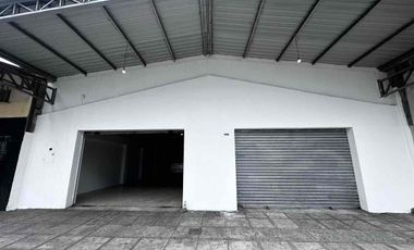 Se vende Galpón en la Bahía Eloy Alfaro entre Gomez Rendón y Brasil