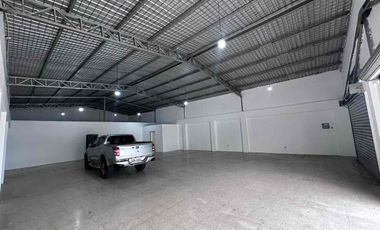 Se vende Galpón en la Bahía Eloy Alfaro entre Gomez Rendón y Brasil