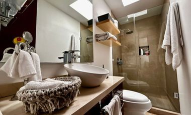 CASA EN RENTA LA HERRADURA AMUEBLADA Y EQUIPADA