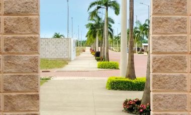 Terrenos en Venta, Urbanización Zhara Pasaje