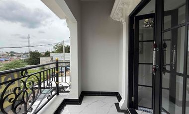 Rumah Mewah 3 Lantai + Rooftop di Jagakarsa, Jakarta Selatan Termurah