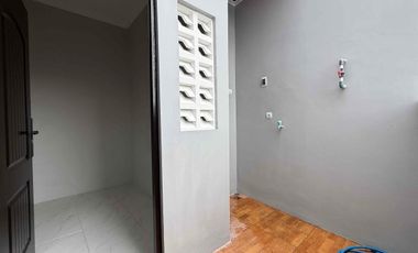 Rumah Mewah 3 Lantai + Rooftop di Jagakarsa, Jakarta Selatan Termurah