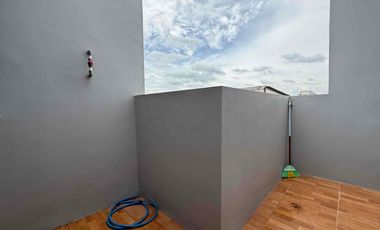 Rumah Mewah 3 Lantai + Rooftop di Jagakarsa, Jakarta Selatan Termurah