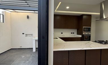 Casa Nueva de Lujo en Venta en Vitana Residencial Zapopan Jalisco