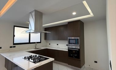 Casa Nueva de Lujo en Venta en Vitana Residencial Zapopan Jalisco