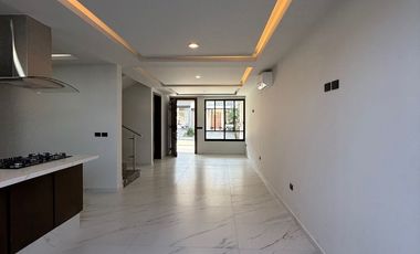 Casa Nueva de Lujo en Venta en Vitana Residencial Zapopan Jalisco