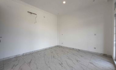 Rumah Siap Huni di Green andara, 1 Cluster Dengan Raffi Ahmad Grand andara