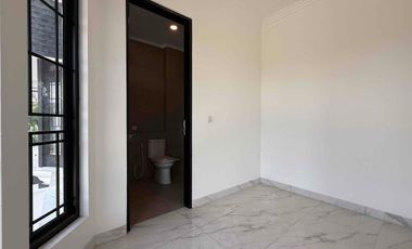 Rumah Siap Huni di Green andara, 1 Cluster Dengan Raffi Ahmad Grand andara