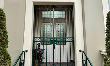 Espectacular casa con diseño arquitectónico