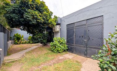 CASA | 4 AMBIENTES | PILETA | RECICLADA | COCHERA CUBIERTA | FISHERTON