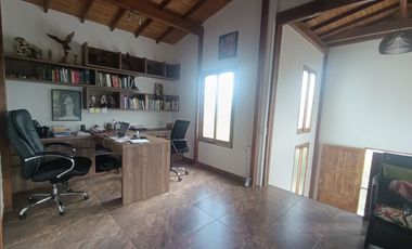 SE VENDE HERMOSA CASA CAMPESTRE AMOBLADA