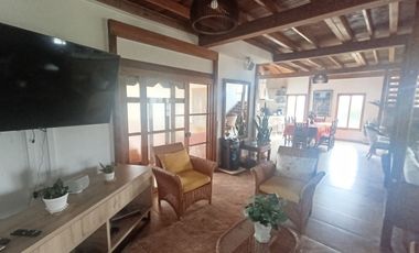 SE VENDE HERMOSA CASA CAMPESTRE AMOBLADA