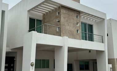 Casa en Renta Amueblada en Priv. Horizontes I