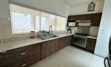 Casa en Renta Amueblada en Priv. Horizontes I