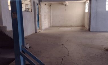 Vendo edificio en el centro de puebla Col. El Carmen con bodegas en construcción vertical, 1424 m2 en tres niveles $12,990,000