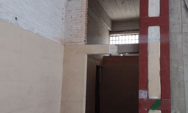 Vendo edificio en el centro de puebla Col. El Carmen con bodegas en construcción vertical, 1424 m2 en tres niveles $12,990,000