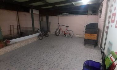 AMPLIA CASA 4 DORMITORIOS METRO SAN JOSE DE LA ESTRELLA