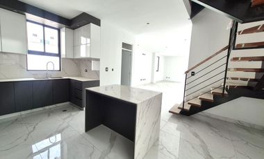 Duplex Tipo Casa En Exclusivo Condominio