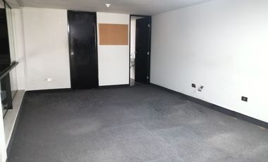 En Venta Casa de 2 Pisos Ubicada Cerca Al Bosque El Olivar - San Isidro