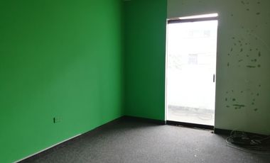 En Venta Casa de 2 Pisos Ubicada Cerca Al Bosque El Olivar - San Isidro