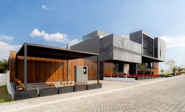 Espectacular Casa en renta con alberca en fraccionamiento Zona Angelópolis