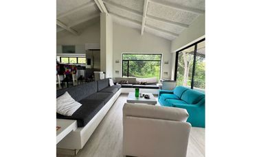 Venta de Casa campestre en Villeta, Cundinamarca.