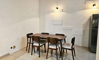 Rumah pakuwon indah di sewakan