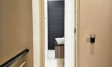 Rumah pakuwon indah di sewakan