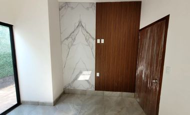 CASA CON ALBERCA EN MORELOS