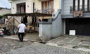 townhouse. jkt selatan. hrg. super terjangkau. cilandak. timur. turun. harga. jual.  cpt.  6,8m.  jadi.  4,9.     lingkungan. asri.  tenang. one. gate. termurah. jkt. selatan