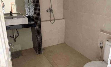 townhouse. jkt selatan. hrg. super terjangkau. cilandak. timur. turun. harga. jual.  cpt.  6,8m.  jadi.  4,9.     lingkungan. asri.  tenang. one. gate. termurah. jkt. selatan