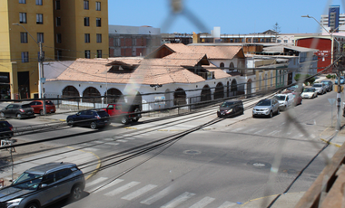 EN VENTA CASA 3D 2B CON AMPLIA TERRAZA Y LOCAL IQUIQUE