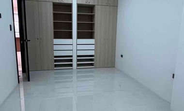 Se alquila departamento moderno 4 habitaciones Ceibos Norte