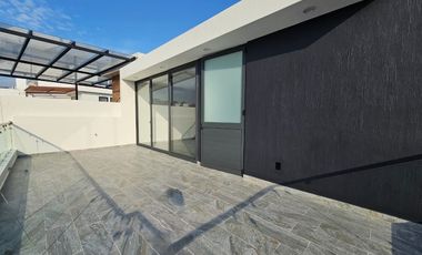 Casa en venta Valle Imperial Coto Almendros 4rec, esquina y acabados de lujo