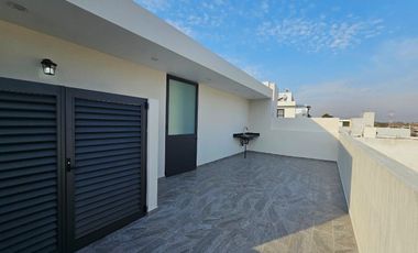 Casa en venta Valle Imperial Coto Almendros 4rec, esquina y acabados de lujo