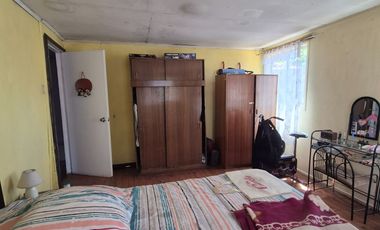 CASA CON GRAN TERRENO Y EXCELENTE CONECTIVIDAD - AVDA. ALEMANIA