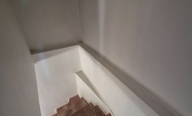 CASA CON GRAN TERRENO Y EXCELENTE CONECTIVIDAD - AVDA. ALEMANIA