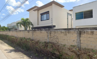 CASA EN CANCUN 3 RECAMARAS, 2 BAÑOS Y 1 LUGAR DE ESTACIONAMIENTO