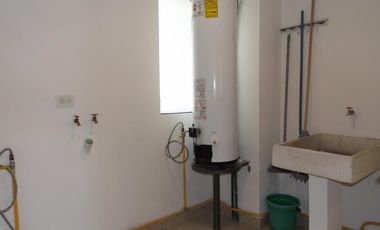 Lindo departamento de 186 m2 en renta, excelente ubicación en Col La Paz, cerca de Ave. Juárez 2 recamaras, 2 baños, 2 autos $18000