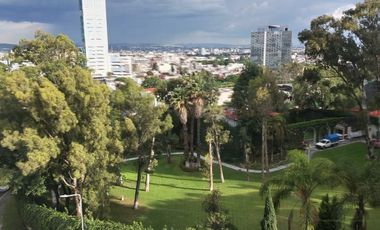 Lindo departamento de 186 m2 en renta, excelente ubicación en Col La Paz, cerca de Ave. Juárez 2 recamaras, 2 baños, 2 autos $18000