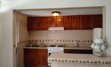 HERMOSA CASA EN RENTA OLIVOS II