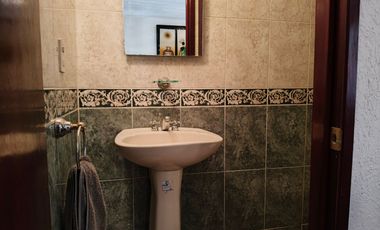 HERMOSA CASA EN RENTA OLIVOS II