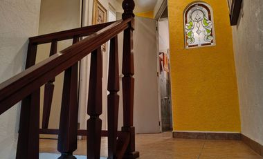 HERMOSA CASA EN RENTA OLIVOS II