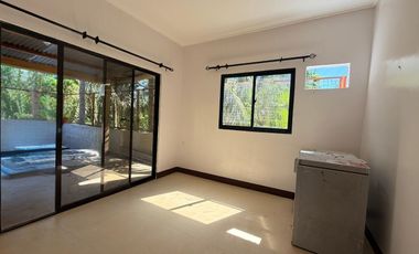 2-Bedroom House Home and Business