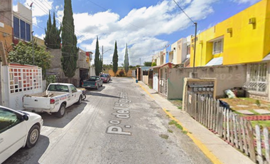 CASA EN VENTA Y EN OPORTUNIDADA PARA INVERSION, NO CREDITOS, UBICADA EN : PASEO DEL HILGUERON 43 CASA 