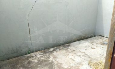 Dijual Ruko Siap Pakai Strategis Halaman Luas