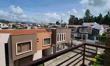 Casa en venta Ricaurte en condominio privado