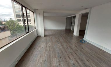 OFICINAS DE UBICACION PRIVILEGIADA CONTIGUA HACIENDA SANTA BARBARA